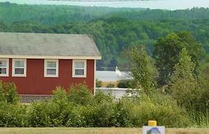 Crown Cove Cottages