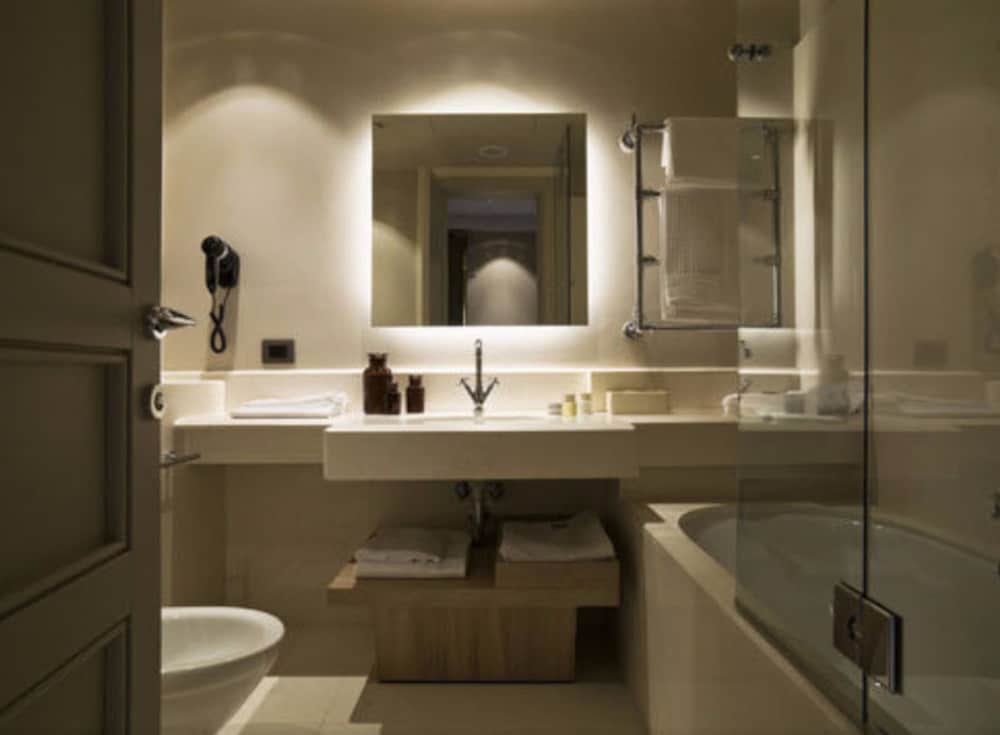 A.Roma Lifestyle Hotel