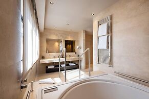 A.Roma Lifestyle Hotel