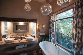 Tongabezi Lodge