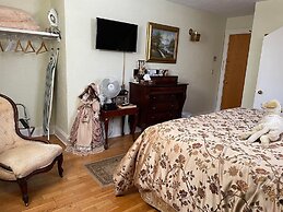 Marshlands Inn
