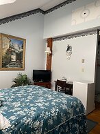 Marshlands Inn