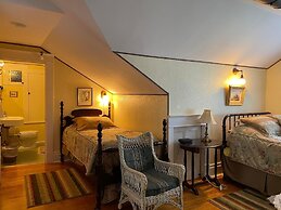 Marshlands Inn