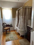 Marshlands Inn