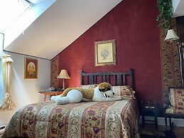 Marshlands Inn