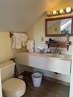 Marshlands Inn