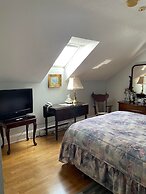 Marshlands Inn