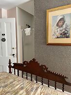 Marshlands Inn