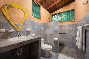 Laguna Lodge