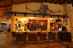 Mavruka Hotel