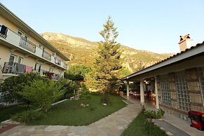 Mavruka Hotel
