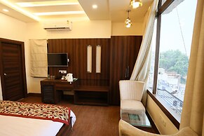 A Palace on River - Rashmi guest House
