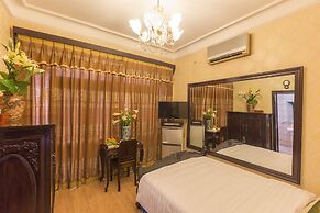 Dragon Hotel