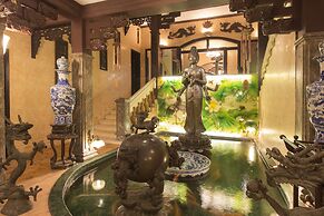 Dragon Hotel