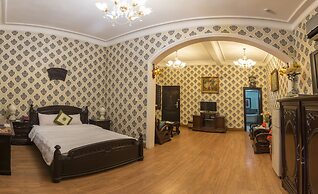 Dragon Hotel
