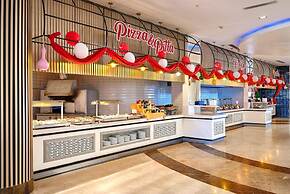 Seaden Sea World Resort & Spa