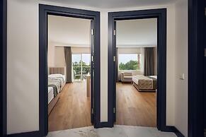 Seaden Sea World Resort & Spa