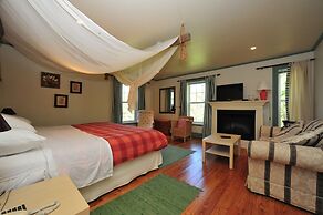 Little Shemogue Inn