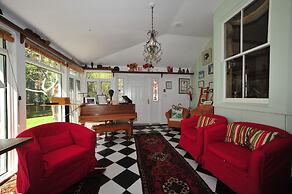 Little Shemogue Inn