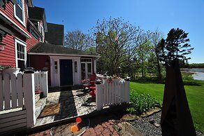Little Shemogue Inn