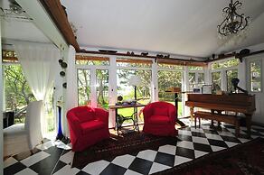 Little Shemogue Inn
