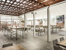 ibis Mackay
