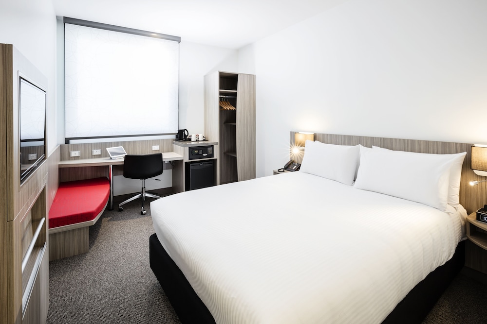 ibis Mackay
