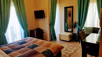 Dream Hotel