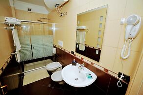 Dream Hotel