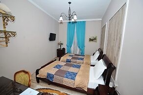 Dream Hotel