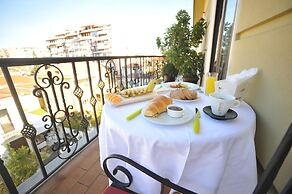 Dream Hotel