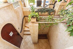 Las Catalinas Doorway