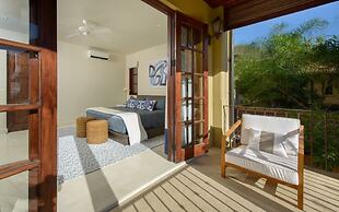 Las Catalinas Doorway