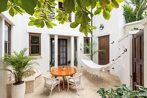 Las Catalinas Doorway