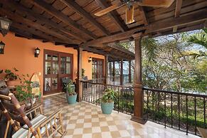 Las Catalinas Doorway