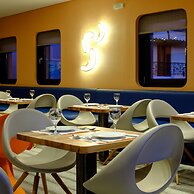 Essence Hotel