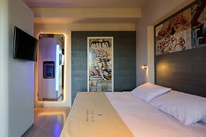 Essence Hotel