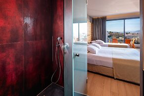 Essence Hotel