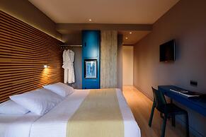Essence Hotel