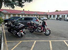 Tulip Motel