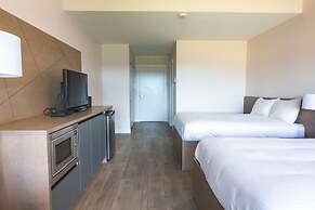 Sand Pebbles Inn
