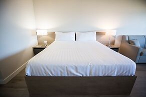 Sand Pebbles Inn