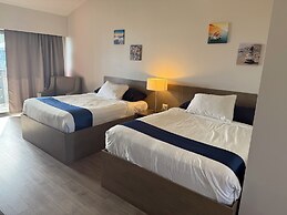 Sand Pebbles Inn