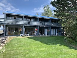 Sand Pebbles Inn
