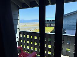 Sand Pebbles Inn