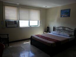Crown Port View Hotel