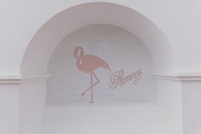 Flamingo Beach Mate