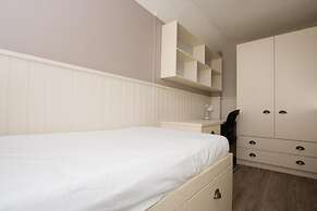 Destiny Student Meadow Court - Campus Accommodation