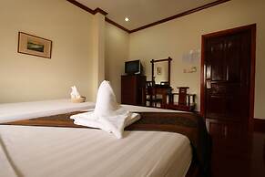 Lalco AR Hotel