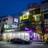 Matchbox Bangkok Hostel